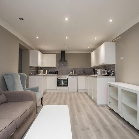 Riverside Central Kingston Flat 1B Surbiton Экстерьер фото