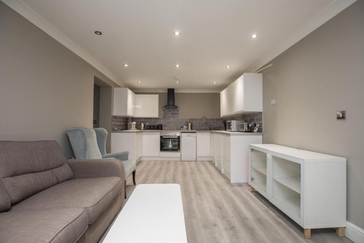 Riverside Central Kingston Flat 1B Surbiton Экстерьер фото