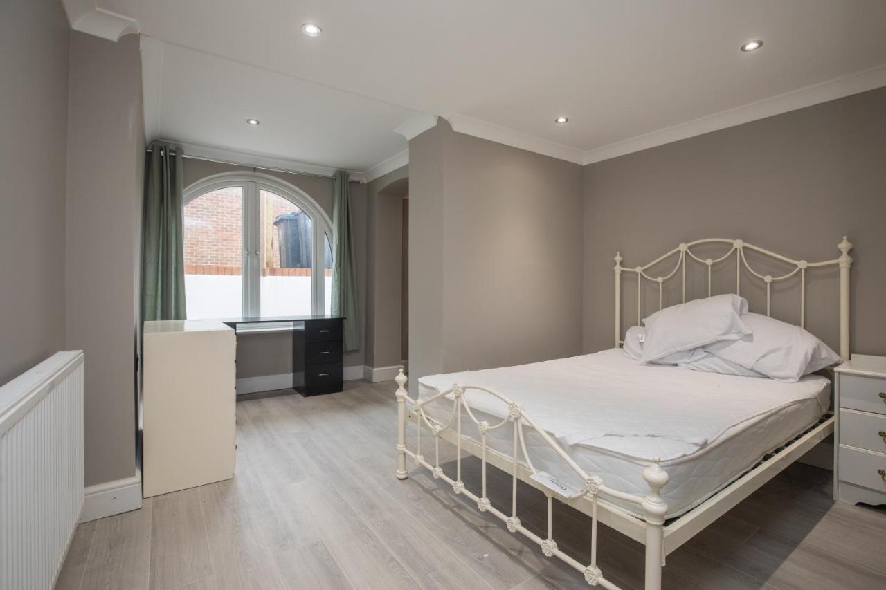 Riverside Central Kingston Flat 1B Surbiton Экстерьер фото