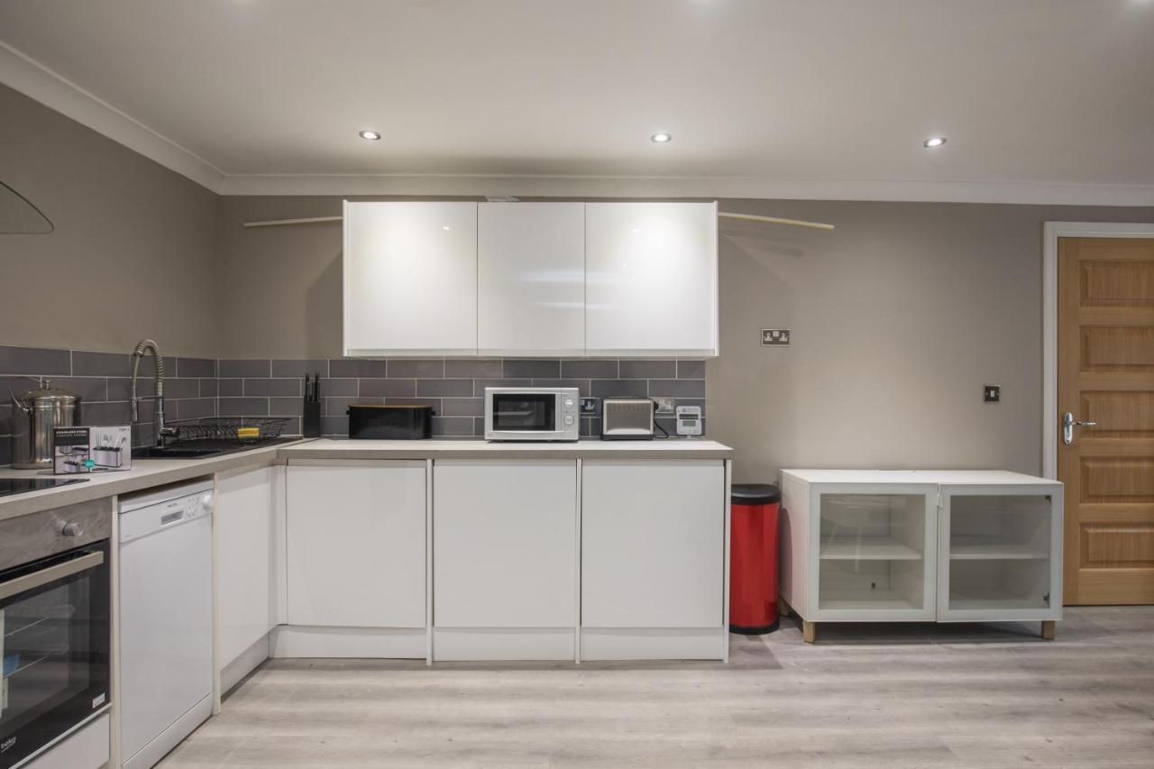 Riverside Central Kingston Flat 1B Surbiton Экстерьер фото