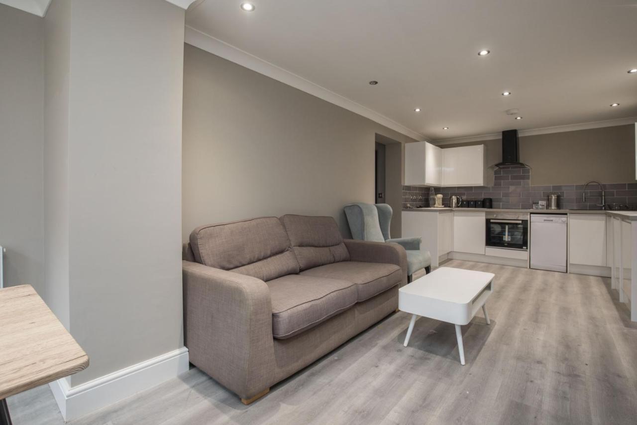 Riverside Central Kingston Flat 1B Surbiton Экстерьер фото