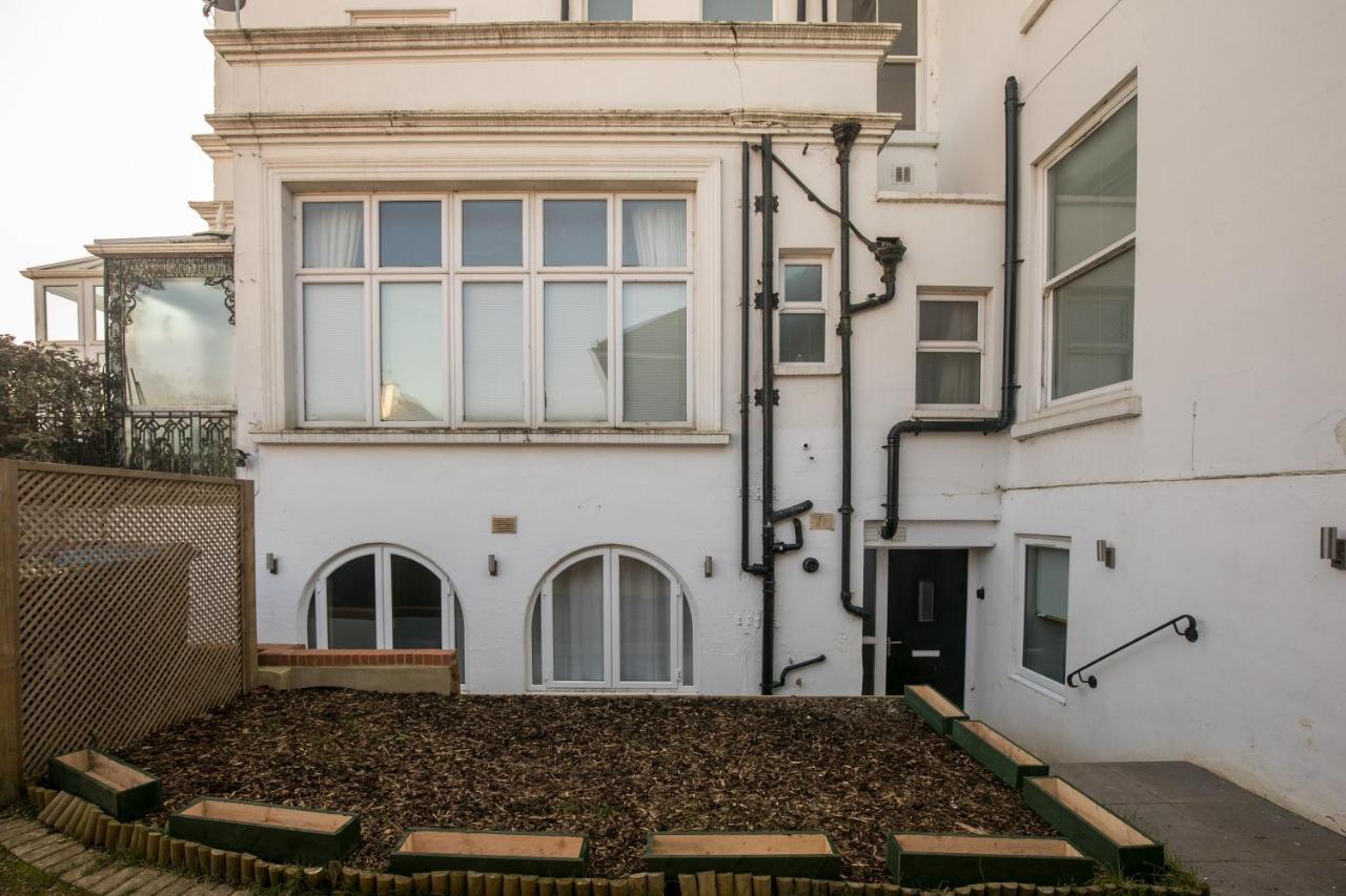 Riverside Central Kingston Flat 1B Surbiton Экстерьер фото